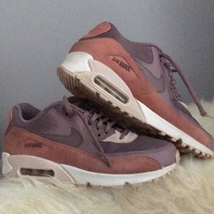 New Nike air max pink and purple